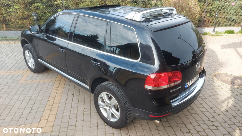 Volkswagen Touareg 2.5 R5 TDI Tiptr - 8