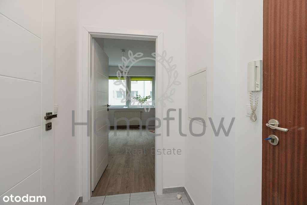 Kawalerka blisko Metra-6