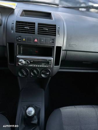 Volkswagen Polo 1.4 TDI Comfortline - 9