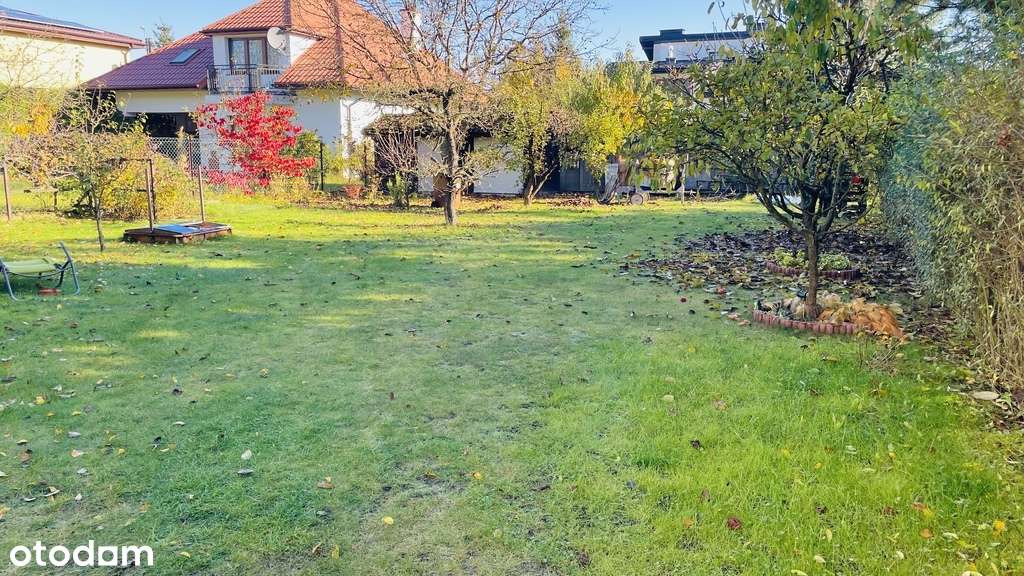 Dom w spokojnej części miasta-19