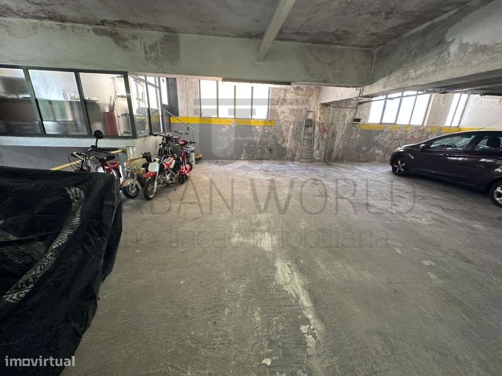 Garagem, Centro de Lisboa, 1.300 m2-3