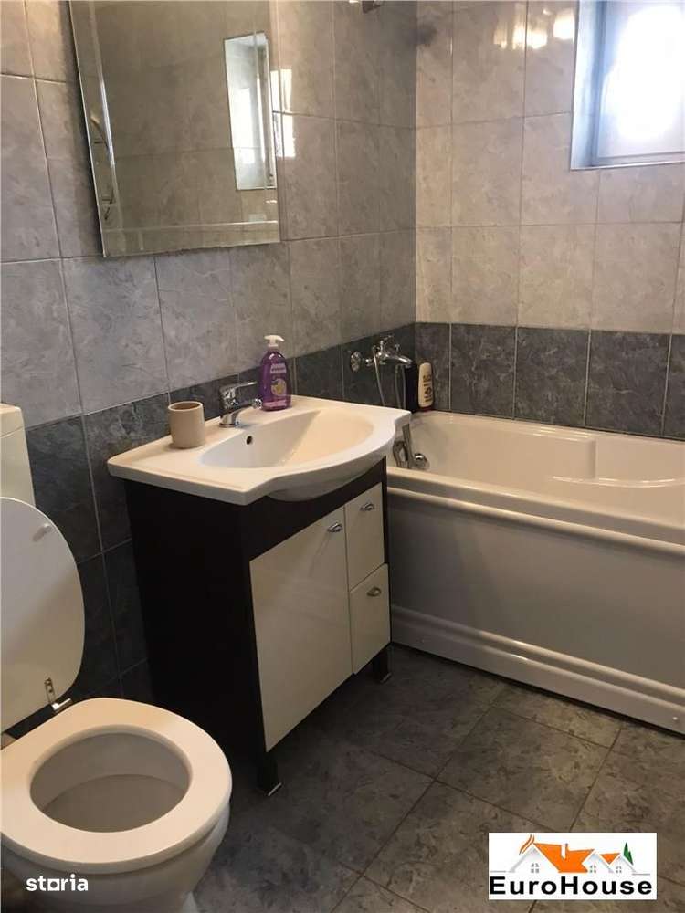 Apartament cu 3 camere de inchiriat in Alba Iulia - Imagine principală: 2/5