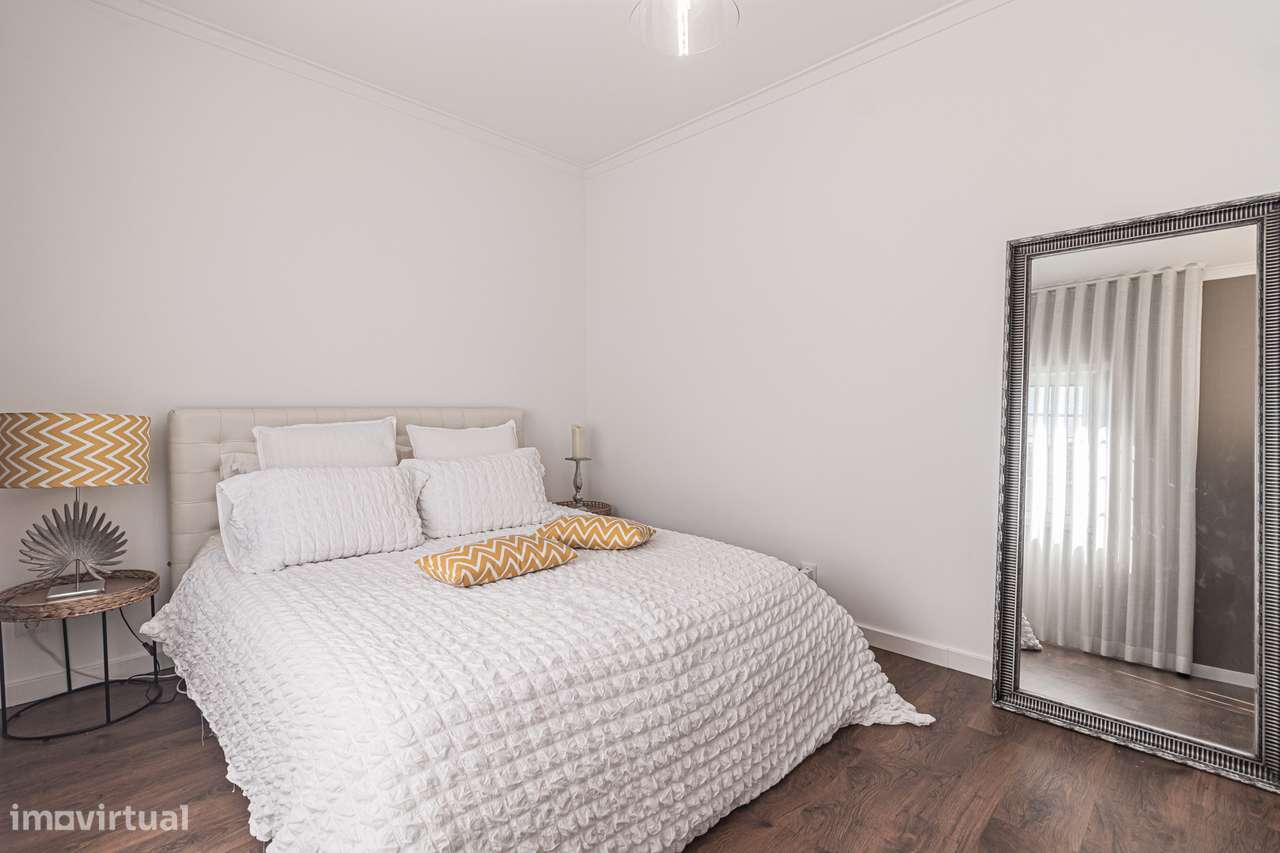 Moradia Isolada T4 com piscina  em Pinhal Frades, Fernão Ferro-24