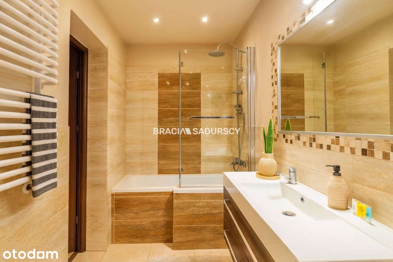 Dwupoziomowe mieszkanie na Ruczaju!-9