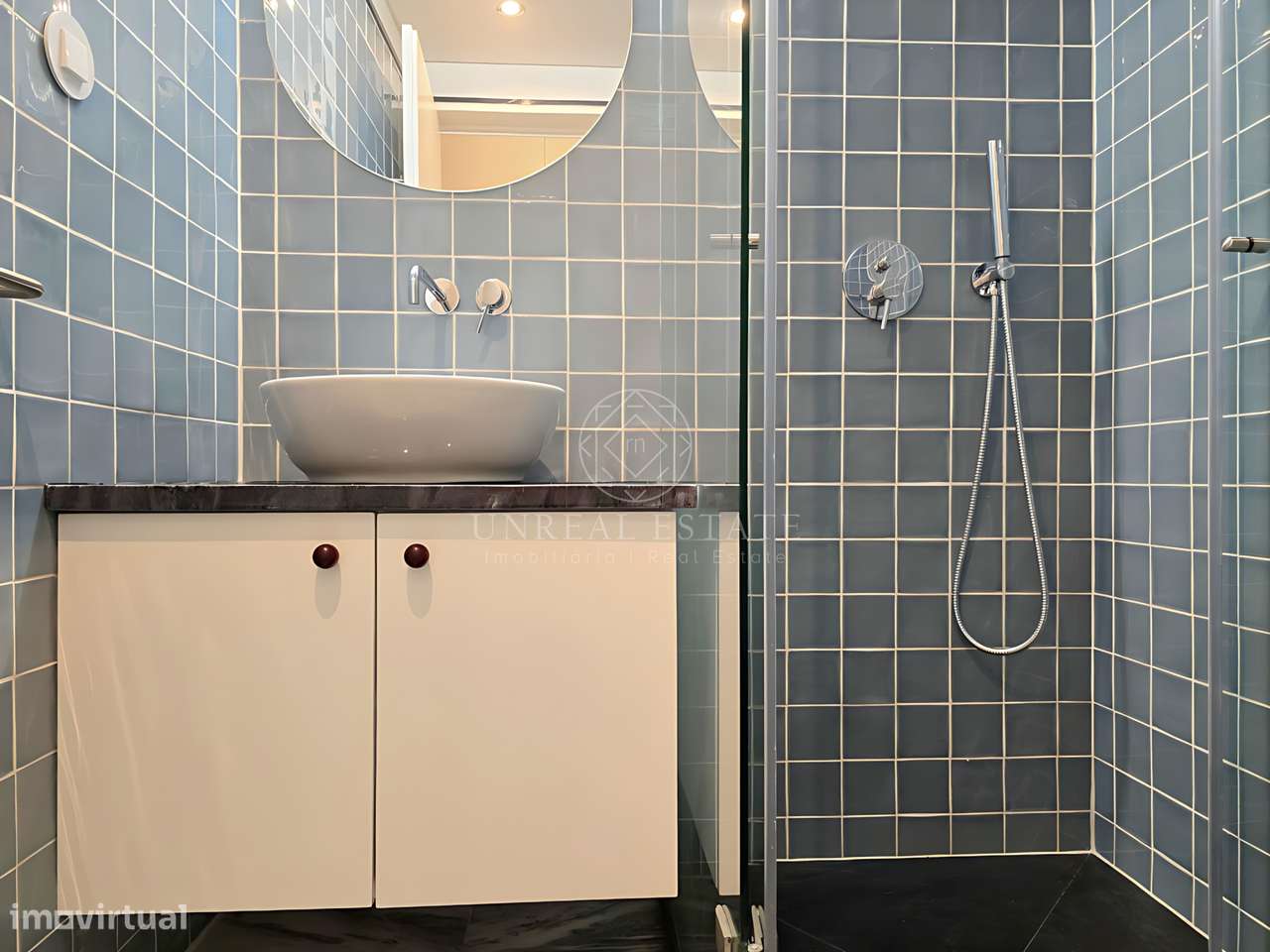 Apartamento T0 , novo, inserido em um edifício totalmente remodelado n-25