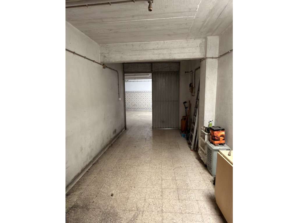 T2 excelentes áreas c/garagem na Amadora - Estação-19
