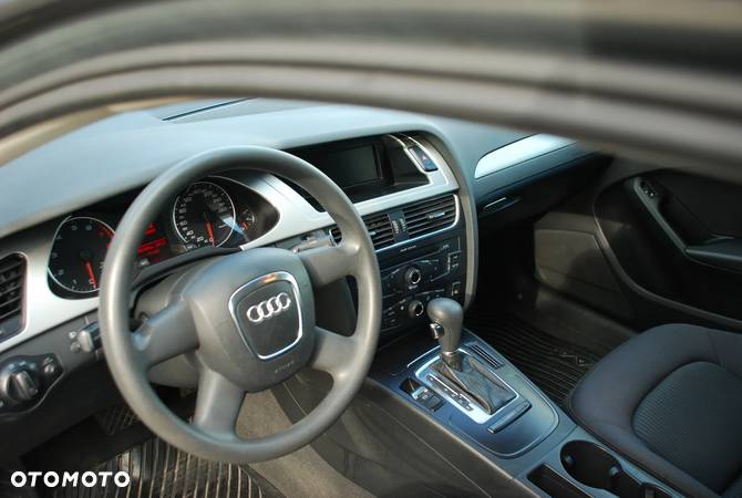 Audi A4 1.8 TFSI multitronic Attraction - 18