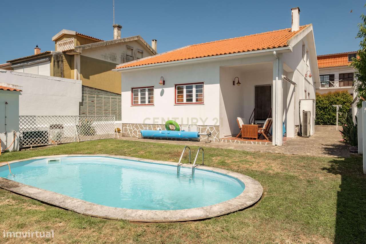 Moradia T4 com piscina em Algueirão Mem Martins, Sintra-32
