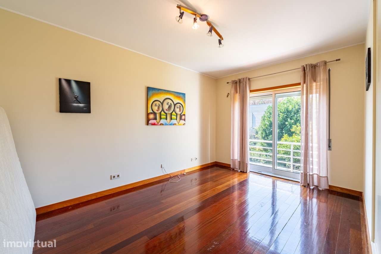 Magnifica Moradia T4 - Aldeamento privado com duas piscinas na Maia-18