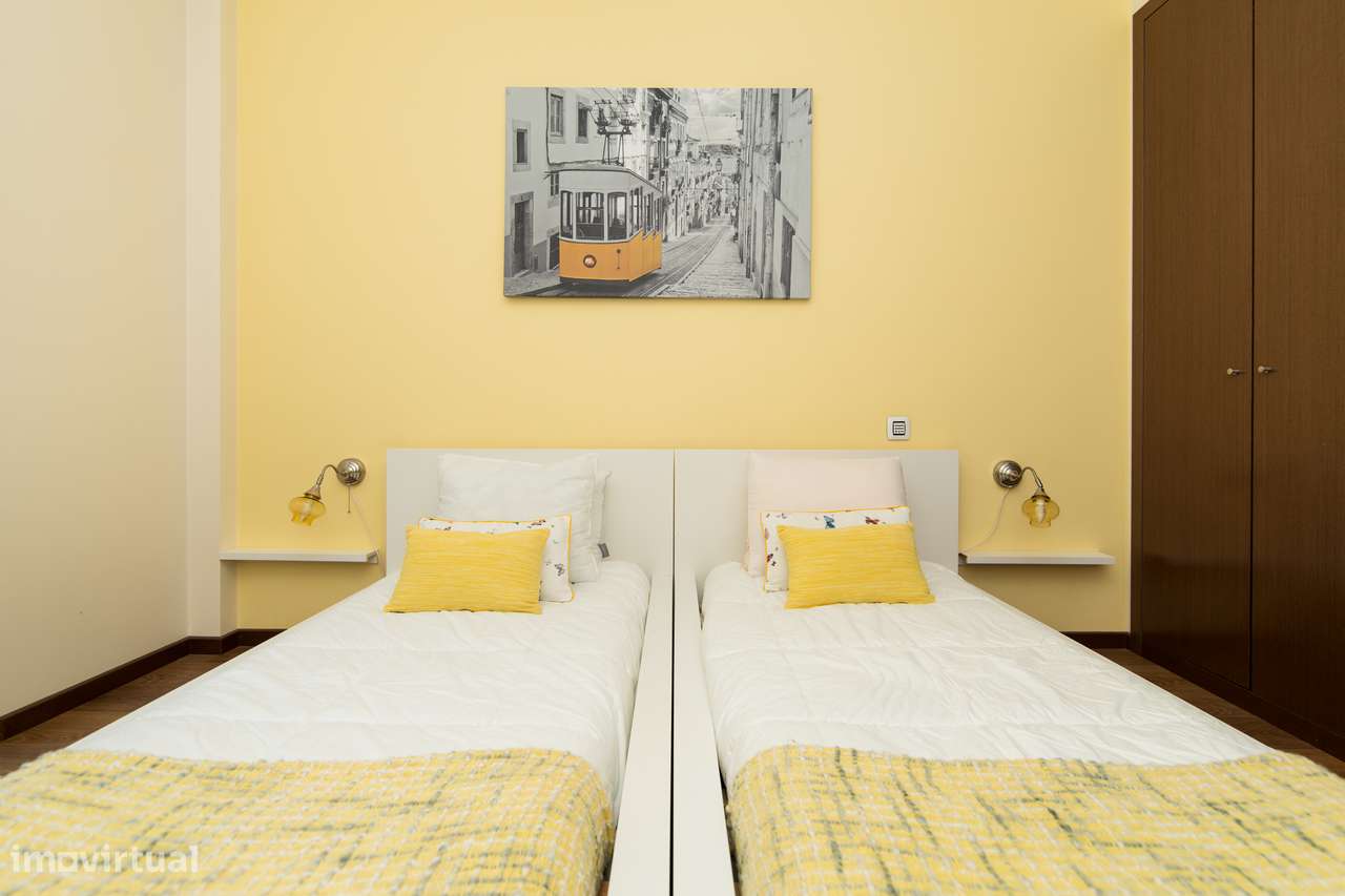 Apartamento T2 logradouro piscina vista mar e vila Sesimbra-35