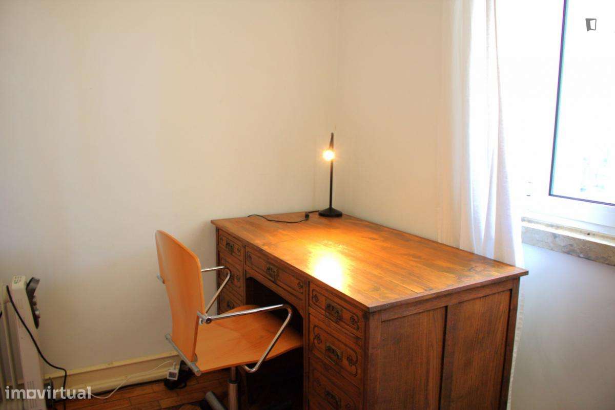Quarto - localizado em Entrecampos Lisbon - Grande imagem: 5/21