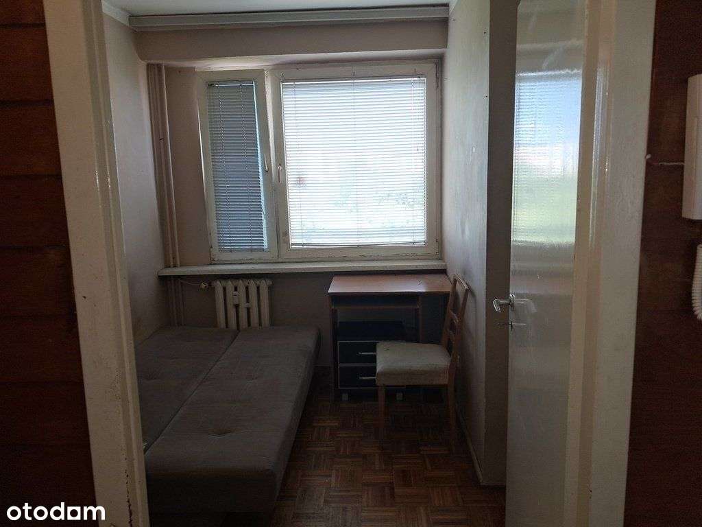 4 pokoje 58m2,Czechów/Kiepury/do remontu-3