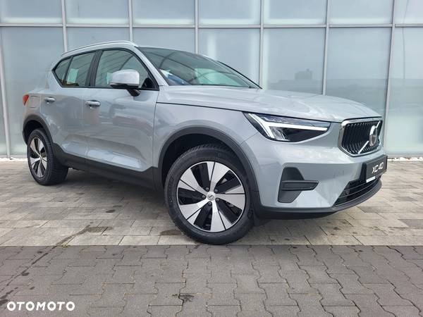 Volvo XC 40 B3 Essential - 8