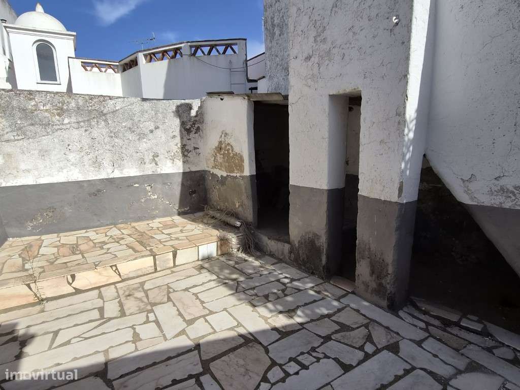 Moradia T1+1 com quintal na Vila de Redondo (Évora)-21