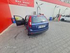 Ford Fiesta 1.3i - 7