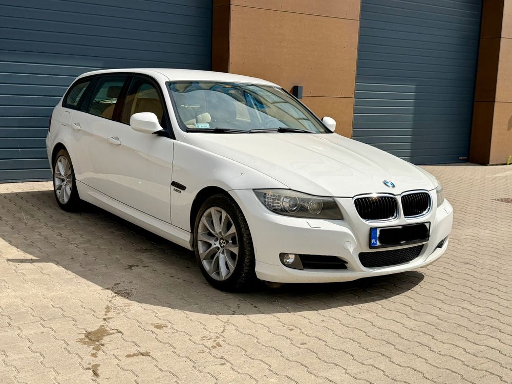 BMW 3 Series E90/E91/E92/E93 (2005-2012) 320d xDrive 2011