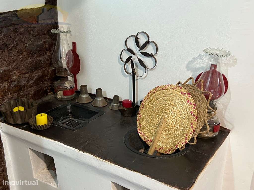 Quinta com 16 ha, com 4 Moradias Unifamiliares, piscina e várias ár...-36