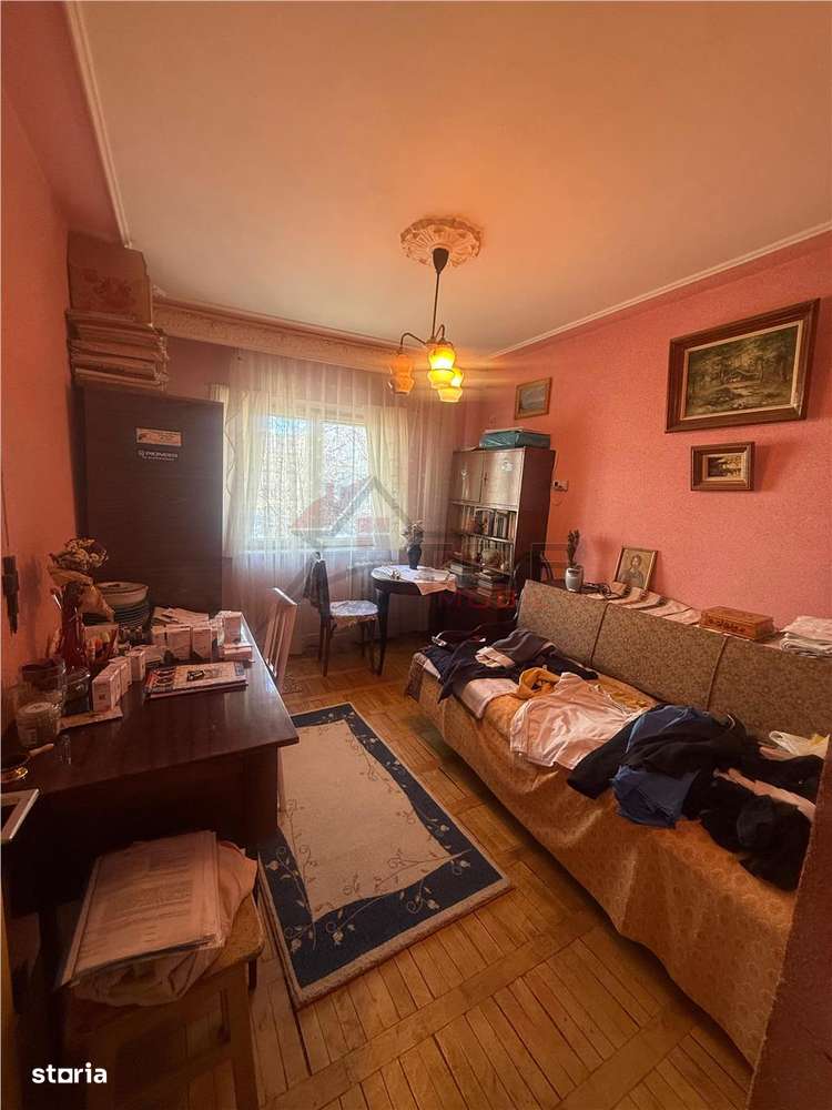 Apartament cu 3 camere  decomandat, 2 bai - Pacurari - Neculau-2