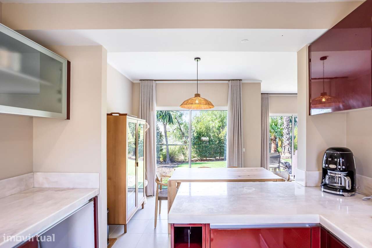 Conforto e Exclusividade: Moradia em Condomínio Privado-15