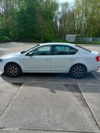 Skoda Octavia 1.6 TDI GREENLINE - 1