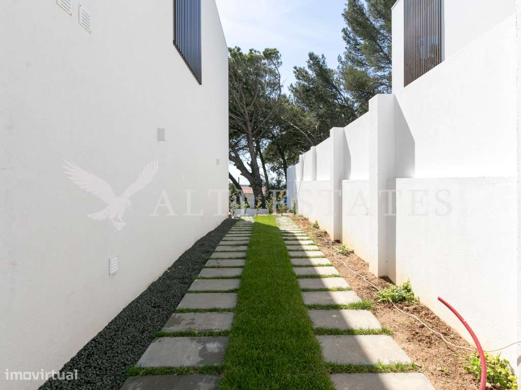 Moradia moderna T3+1 recém-construída em Murches-48