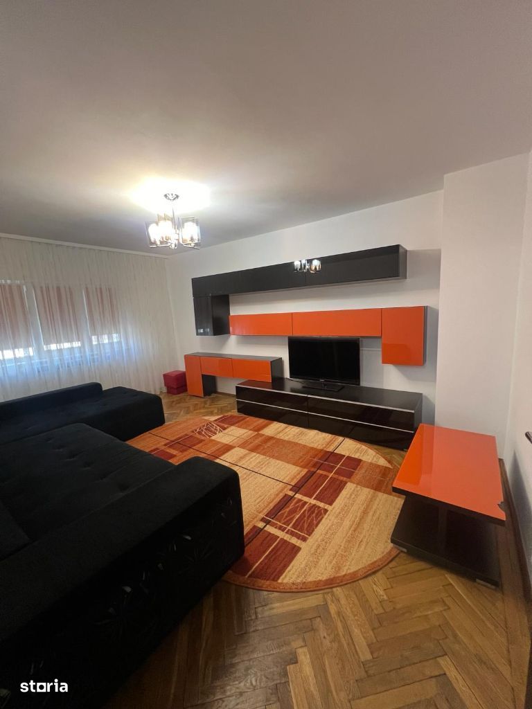 Trocadero- apartament cu 3 camere decomandate si centrala