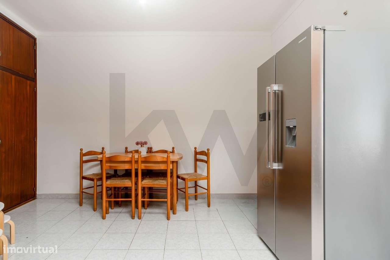 Apartamento T2 na Quinta da Lomba | Excelente Localização no Barreiro-9