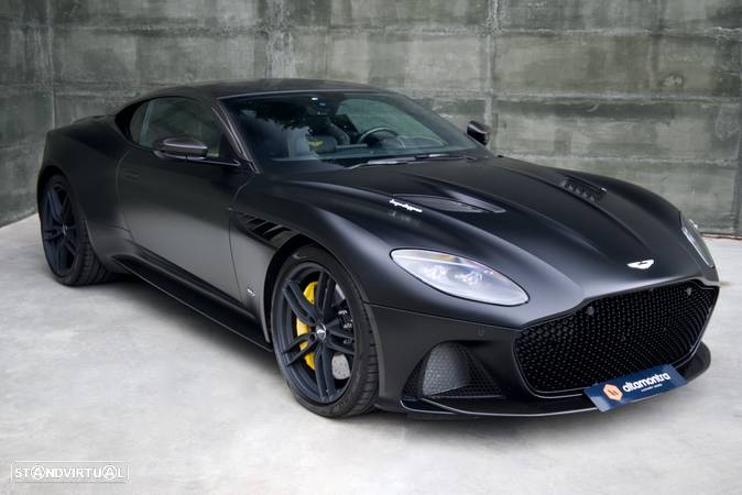 Aston Martin DBS Coupe Superleggera - 11