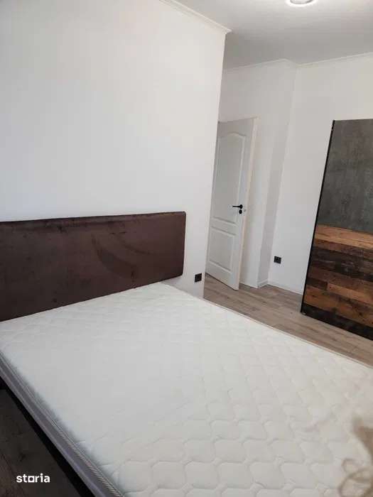 Apartament cu 3 camere, 70 mp, zona Est - Imagine principală: 4/5