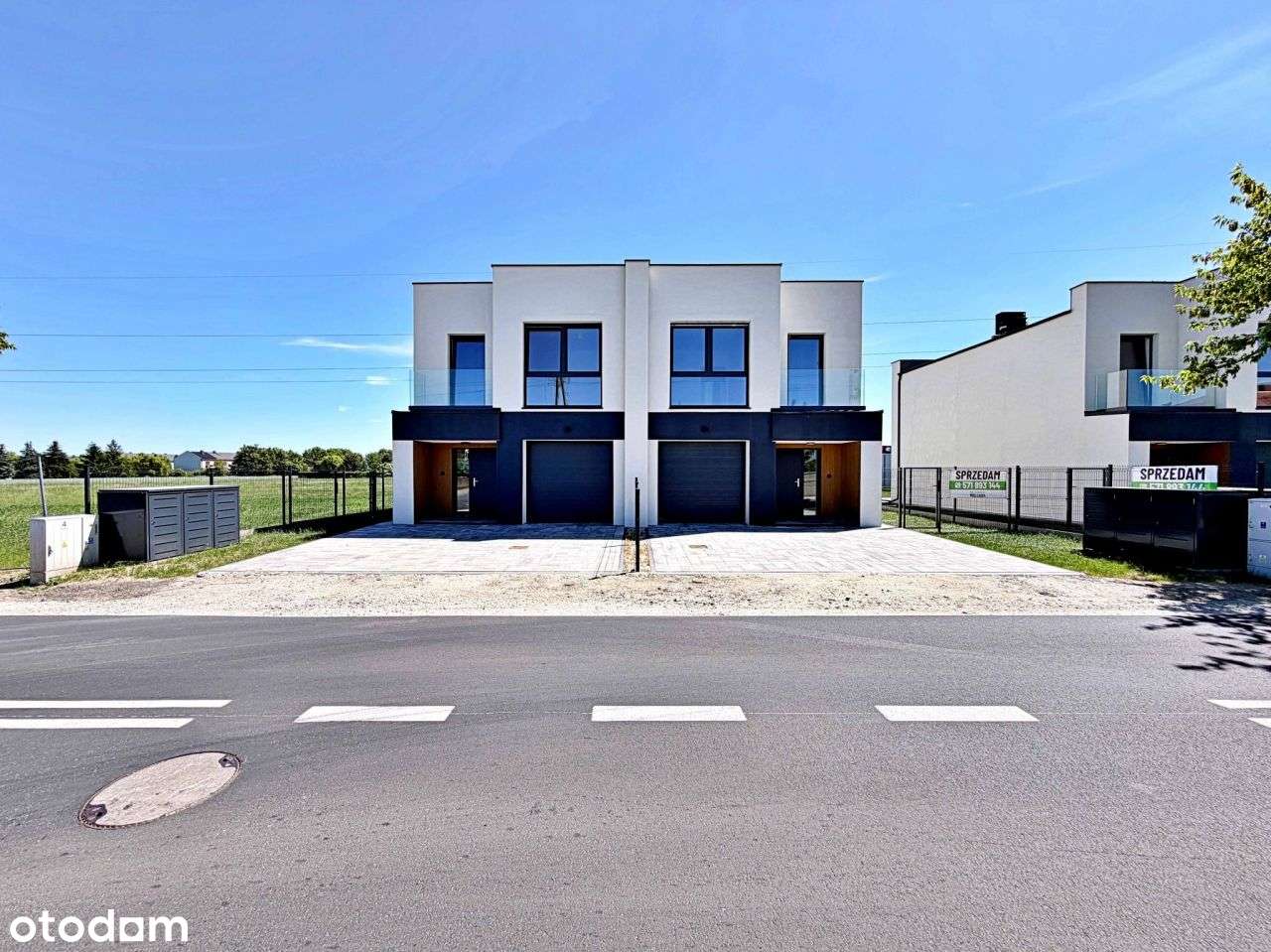 Bliźniaki przy Miodowej | 4 Sypialnie, Garaż, Pomp