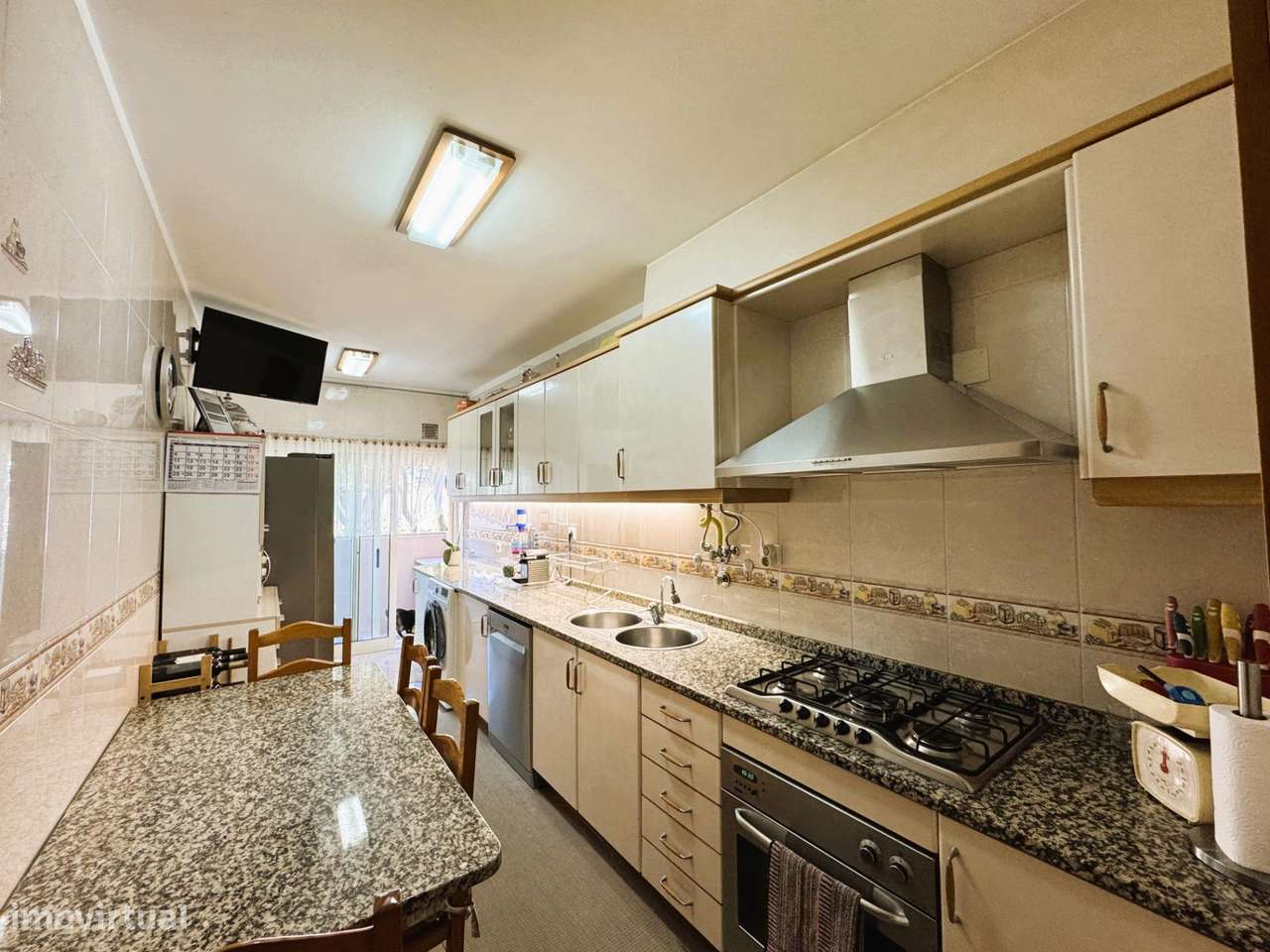 Apartamento T3+1 (Próximo Pingo Doce Argivai)-11