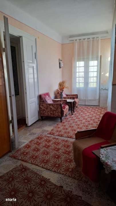 Casa mare 3 camere si teren 3600mp in Nadlac la 475m de centura spre a-10