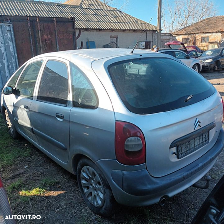 Dezmembrari  Citroen XSARA PICASSO (N68)  1999  > 0000 2.0 HDi Motori - 5