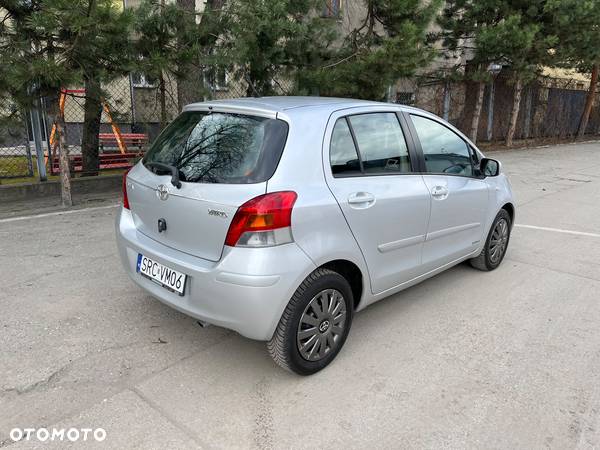 Toyota Yaris 1.33 2010 - 5