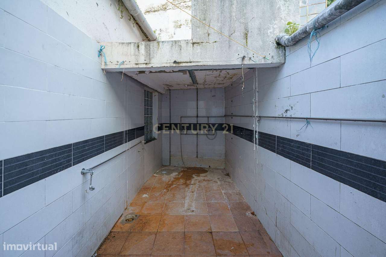 APARTAMENTO T6 NO CORAÇÃO DA CIDADE, EM SETÚBAL-10