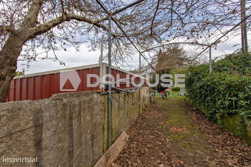 Moradia Individual c/ Terreno de 5.600 m2 em Cornes, Vila Nova de Cerv - Grande imagem: 5/39