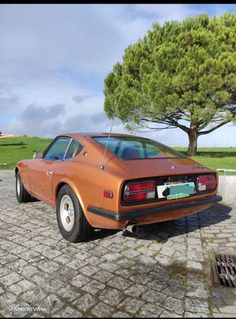 Datsun 240 Z - 2