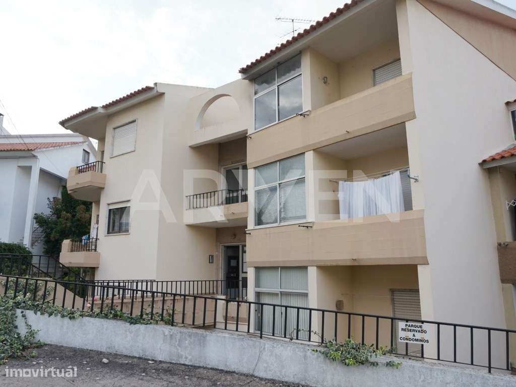 Apartamento T2 , 2º Andar, Bairro Catroga e Gaio, Abrantes