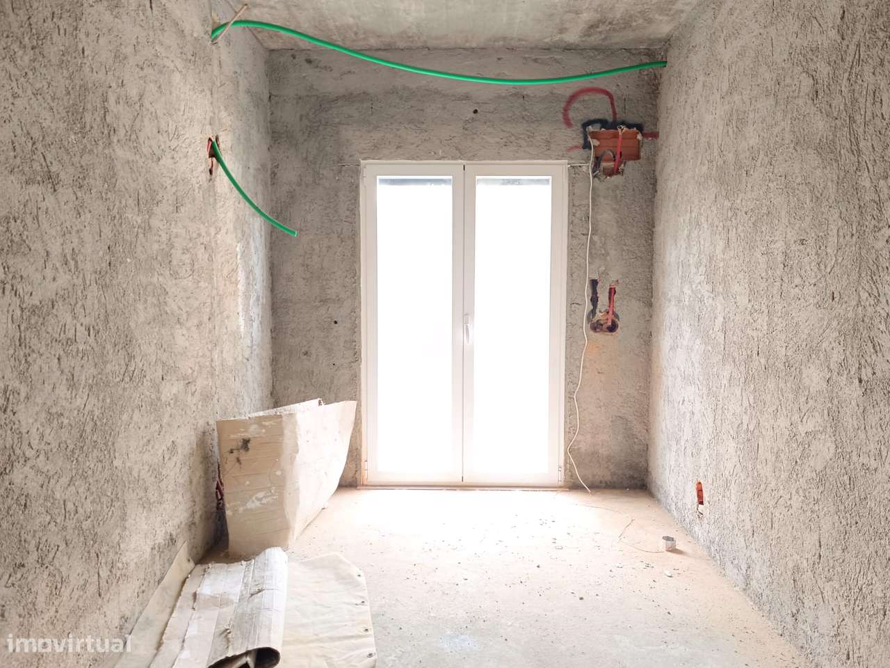 Moradia T4 C/terraço em Alfragide-8