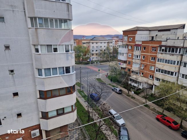 Apartament cu 3 camere de vânzare în zona Stefan cel Mare-16