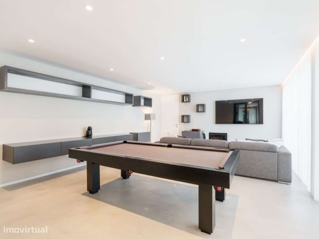 Moradia térrea V4+1 com piscina, ginásio e vistas panorâmicas sobre...-26