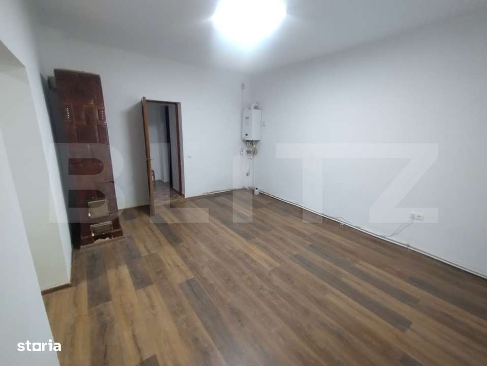 Spatiu 2 camere de inchiriat,42mp,parter,central,oras Nasaud - Imagine principală: 3/6