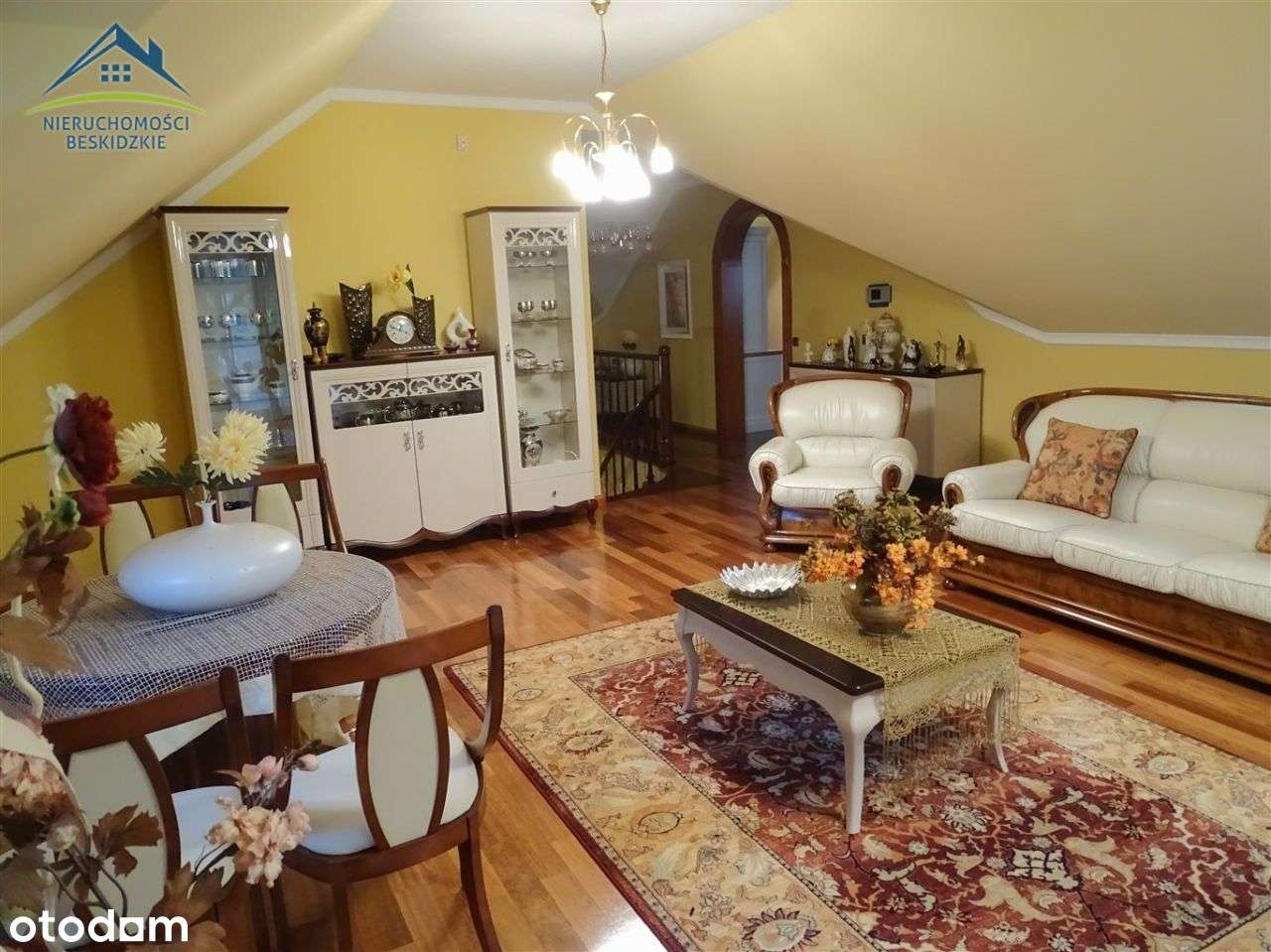 Niezwykły dom w Ustroniu - dla koneserów piękna!-7