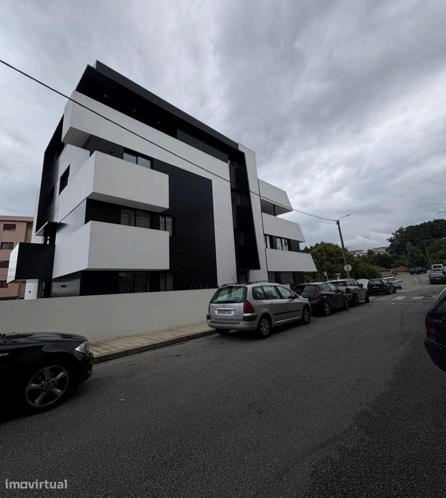 Excepcional, T1 com Terraço Novo S. Cosme Gondomar-8