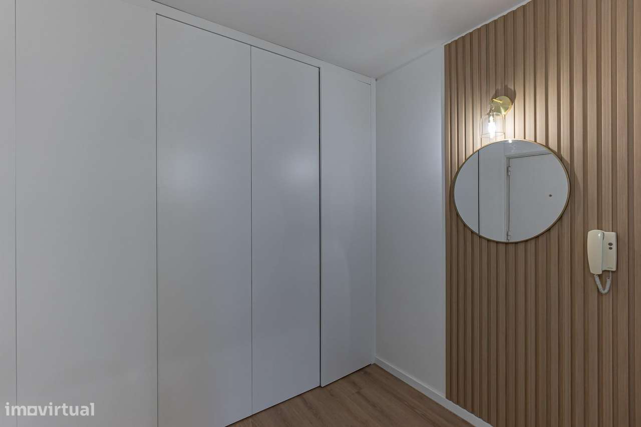 Apartamento T3 renovado | Bonfim, Porto | 105 m2-28