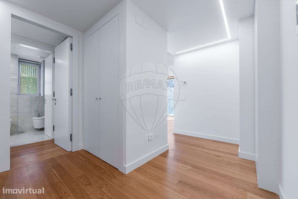 Apartamento T2 para arrendamento - Grande imagem: 2/28