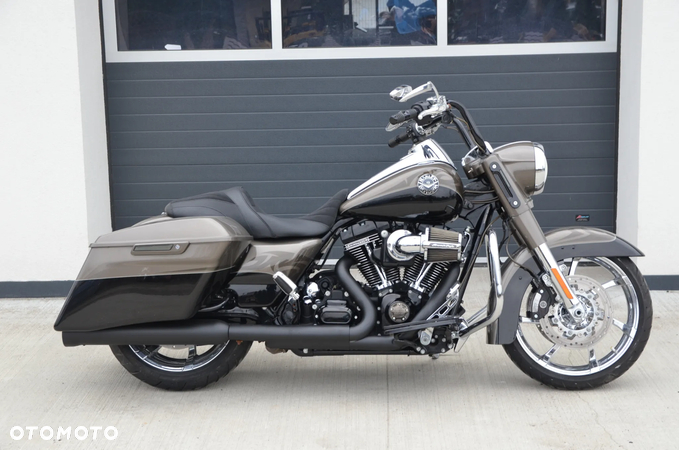 Harley-Davidson Touring Road King - 13