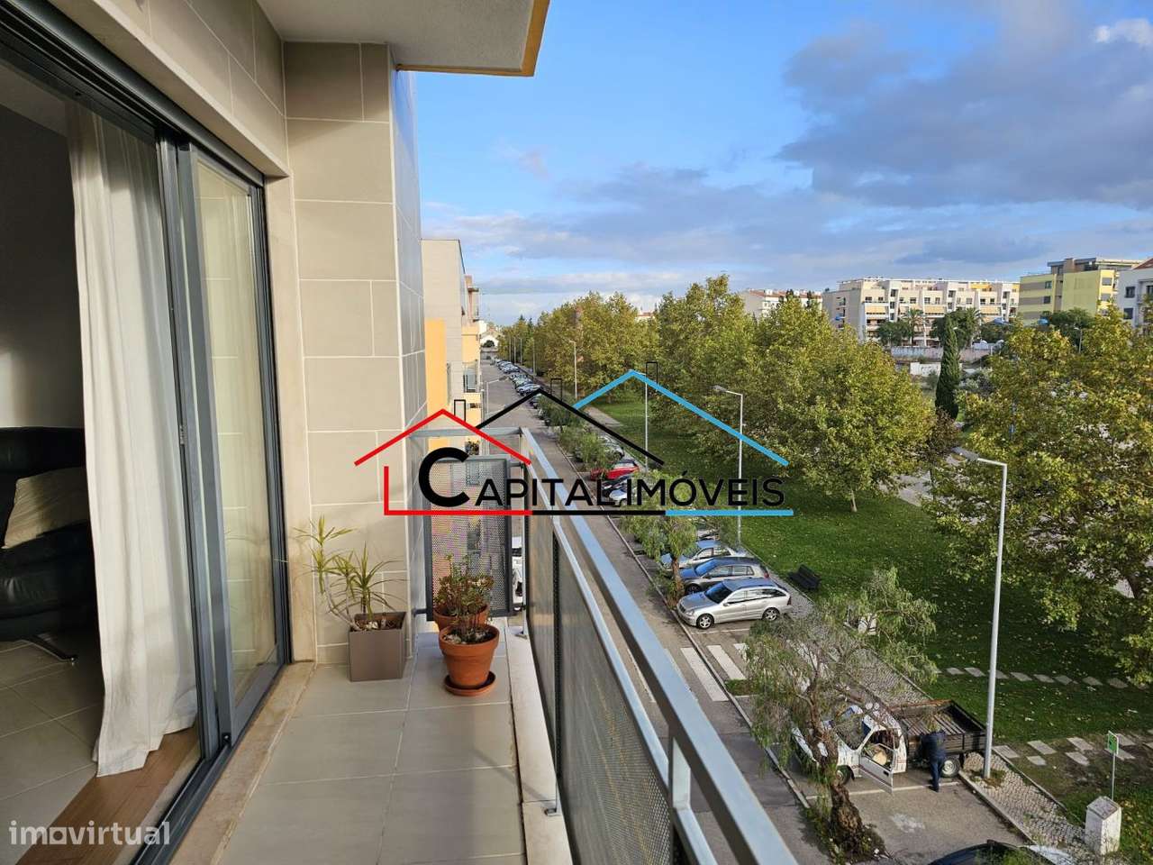 Apartamento T3 com suíte, varandas, garagem e arrecadação-10