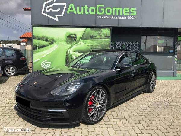 Porsche Panamera 4 S - 1