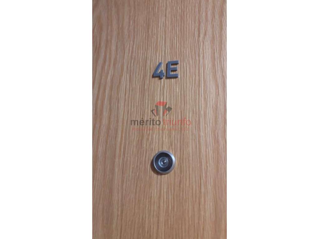 Excelente Apartamento c/ 3 Suites no Centro de Famalicão - Grande imagem: 5/35